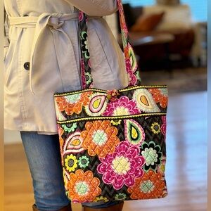 Vera Bradley RETIRED Ziggy Zinnia Tote- The OG Quilted Bop